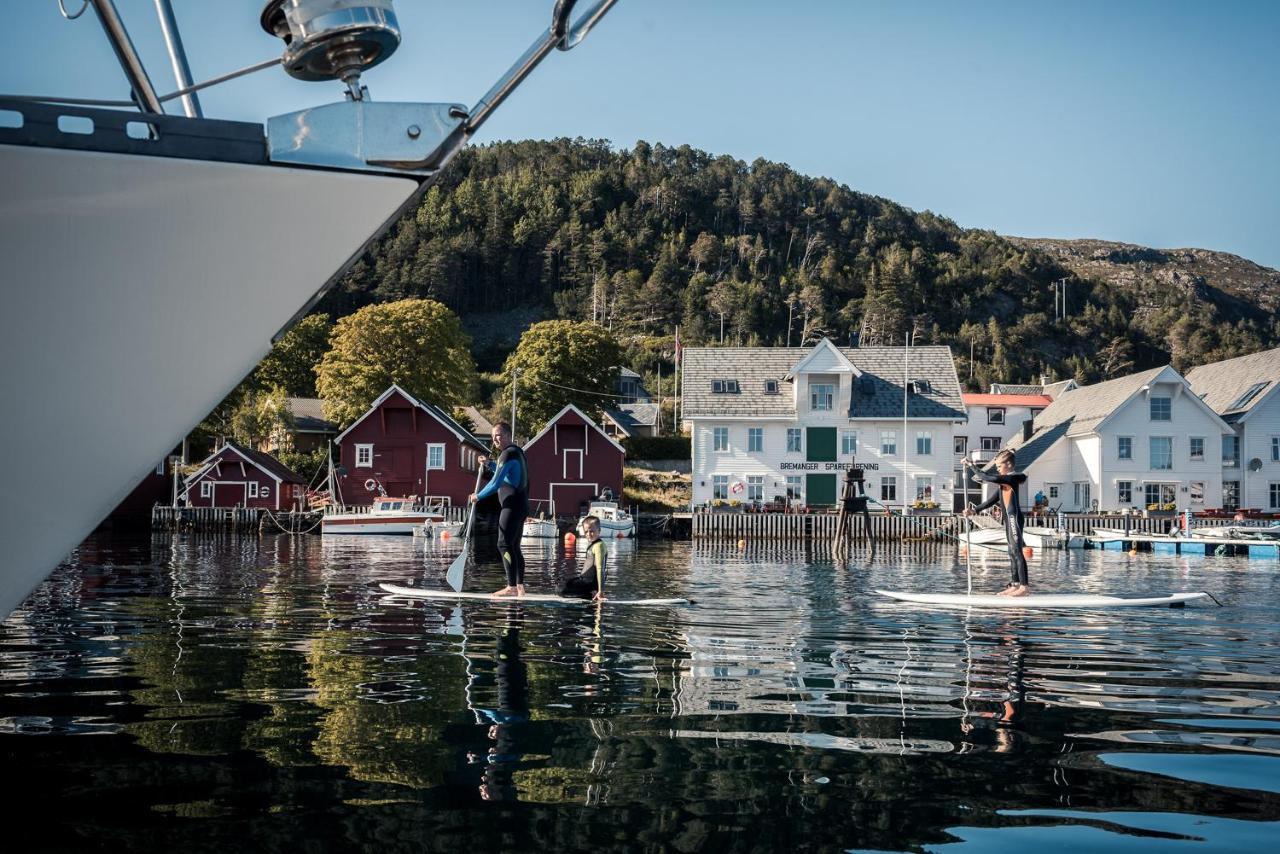 Отель Knutholmen Kalvag Экстерьер фото
